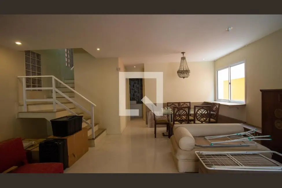 Foto 2 de Casa com 5 quartos à venda, 251m2 em Rio De Janeiro - RJ
