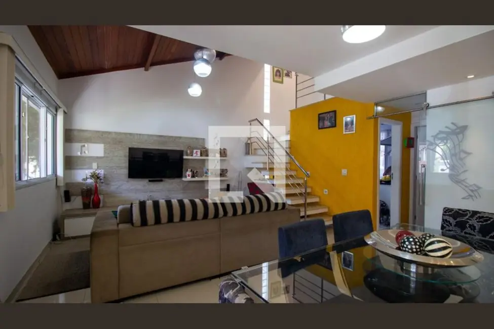 Foto 2 de Casa com 4 quartos à venda, 180m2 em Rio De Janeiro - RJ