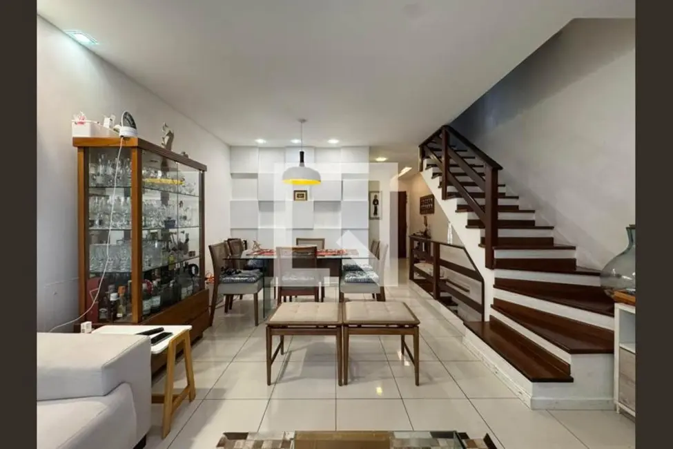 Foto 4 de Casa de Condomínio com 3 quartos à venda, 200m2 em Rio De Janeiro - RJ