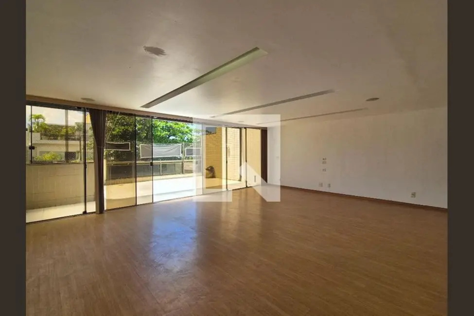 Apartamento com 4 quartos à venda, 319m2 em Rio De Janeiro - RJ - imagem 2 Foto 2 de Apartamento com 4 quartos à venda, 319m2 em Rio De Janeiro - RJ