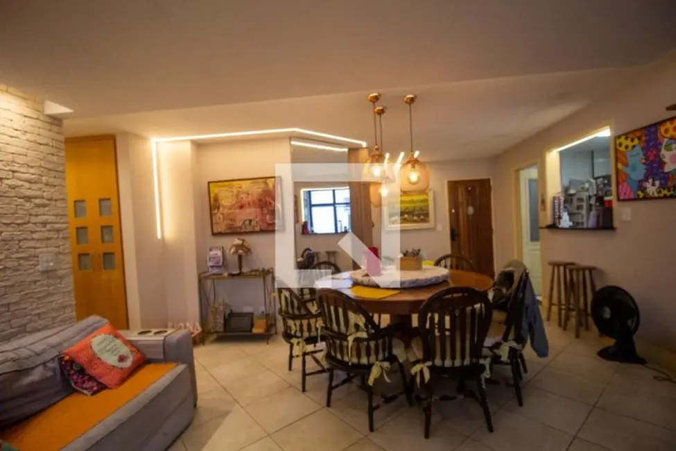 Foto 3 de Apartamento com 4 quartos à venda, 205m2 em Rio De Janeiro - RJ