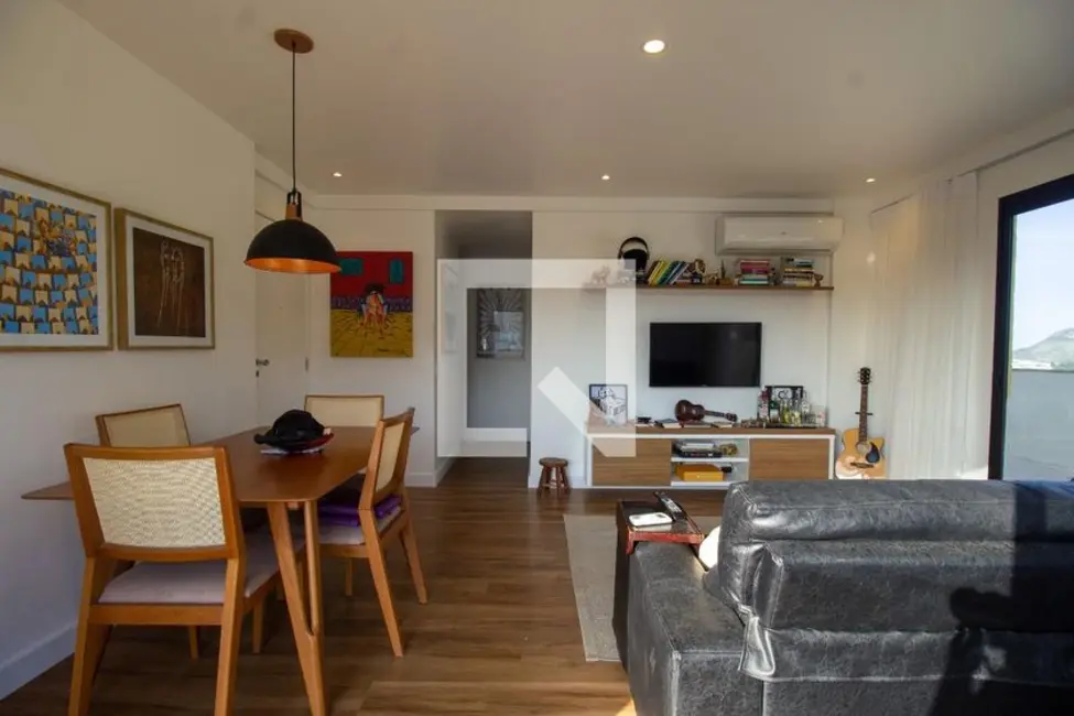 Apartamento com 3 quartos à venda, 217m2 em Rio De Janeiro - RJ - imagem 4 Foto 4 de Apartamento com 3 quartos à venda, 217m2 em Rio De Janeiro - RJ