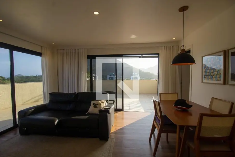 Apartamento com 3 quartos à venda, 217m2 em Rio De Janeiro - RJ - imagem 2 Foto 2 de Apartamento com 3 quartos à venda, 217m2 em Rio De Janeiro - RJ
