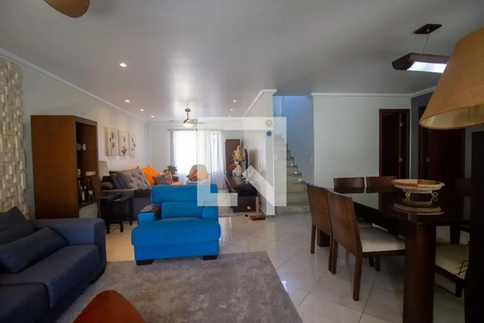 Foto 2 de Casa com 4 quartos à venda, 300m2 em Rio De Janeiro - RJ