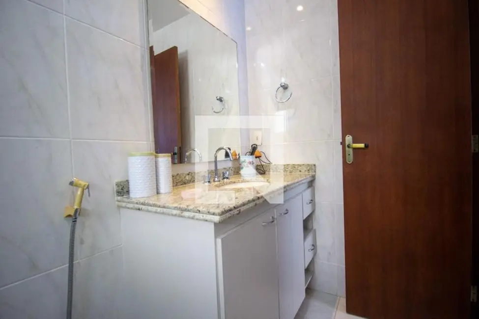 Foto 42 de Casa com 4 quartos à venda, 300m2 em Rio De Janeiro - RJ