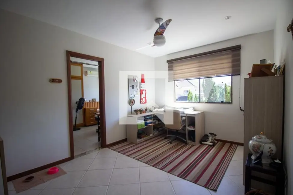 Foto 11 de Casa com 4 quartos à venda, 300m2 em Rio De Janeiro - RJ