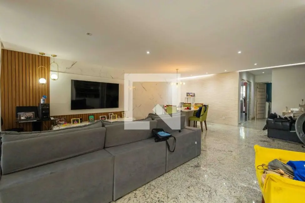Casa com 5 quartos à venda, 450m2 em Rio De Janeiro - RJ - imagem 2 Foto 2 de Casa com 5 quartos à venda, 450m2 em Rio De Janeiro - RJ