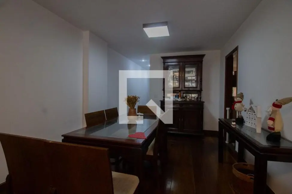 Apartamento com 3 quartos à venda, 180m2 em Rio De Janeiro - RJ - imagem 5 Foto 5 de Apartamento com 3 quartos à venda, 180m2 em Rio De Janeiro - RJ