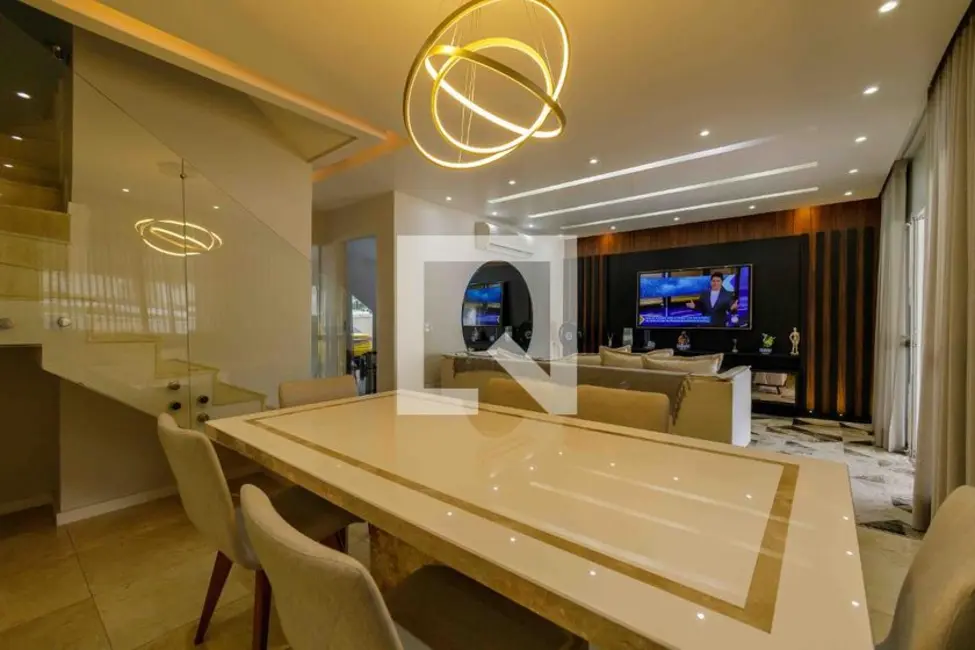 Foto 2 de Casa com 4 quartos à venda, 220m2 em Rio De Janeiro - RJ