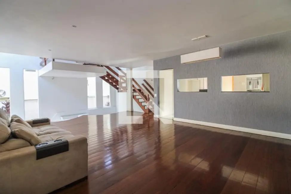 Casa com 5 quartos à venda, 520m2 em Rio De Janeiro - RJ - imagem 2 Foto 2 de Casa com 5 quartos à venda, 520m2 em Rio De Janeiro - RJ