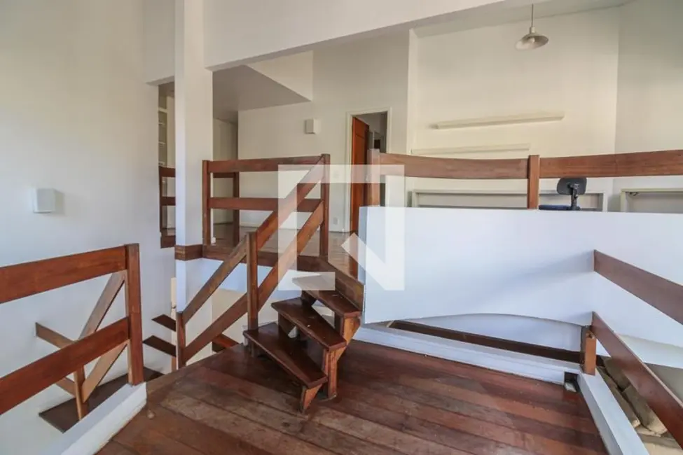 Casa com 5 quartos à venda, 520m2 em Rio De Janeiro - RJ - imagem 9 Foto 9 de Casa com 5 quartos à venda, 520m2 em Rio De Janeiro - RJ