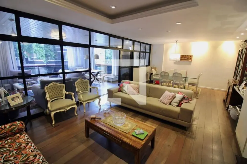 Foto 3 de Apartamento com 4 quartos à venda, 187m2 em Rio De Janeiro - RJ