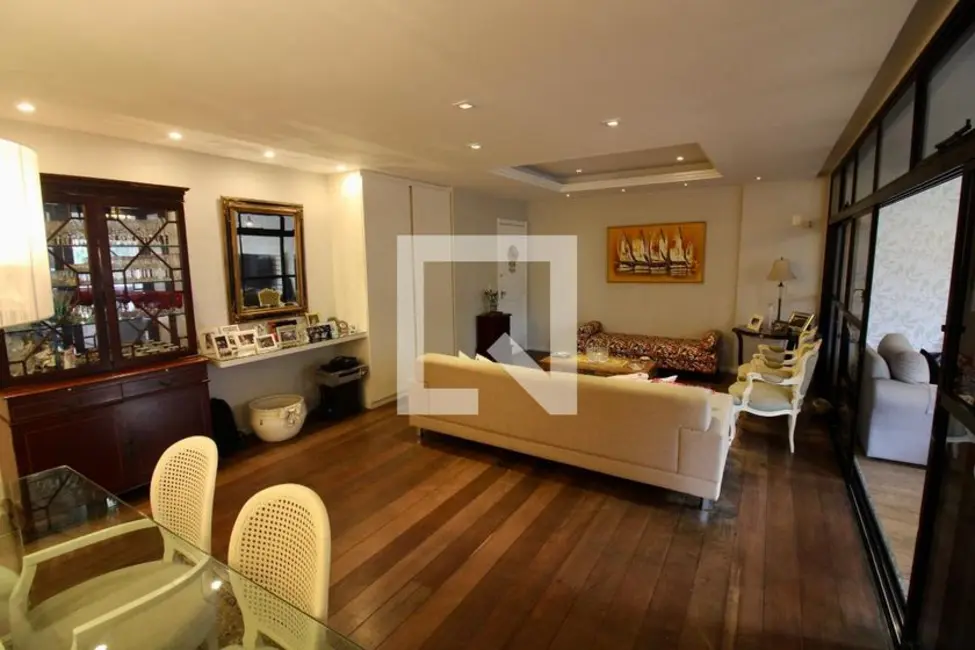 Foto 2 de Apartamento com 4 quartos à venda, 187m2 em Rio De Janeiro - RJ