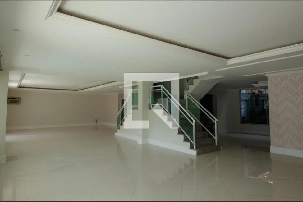 Foto 3 de Casa de Condomínio com 6 quartos à venda, 600m2 em Rio De Janeiro - RJ