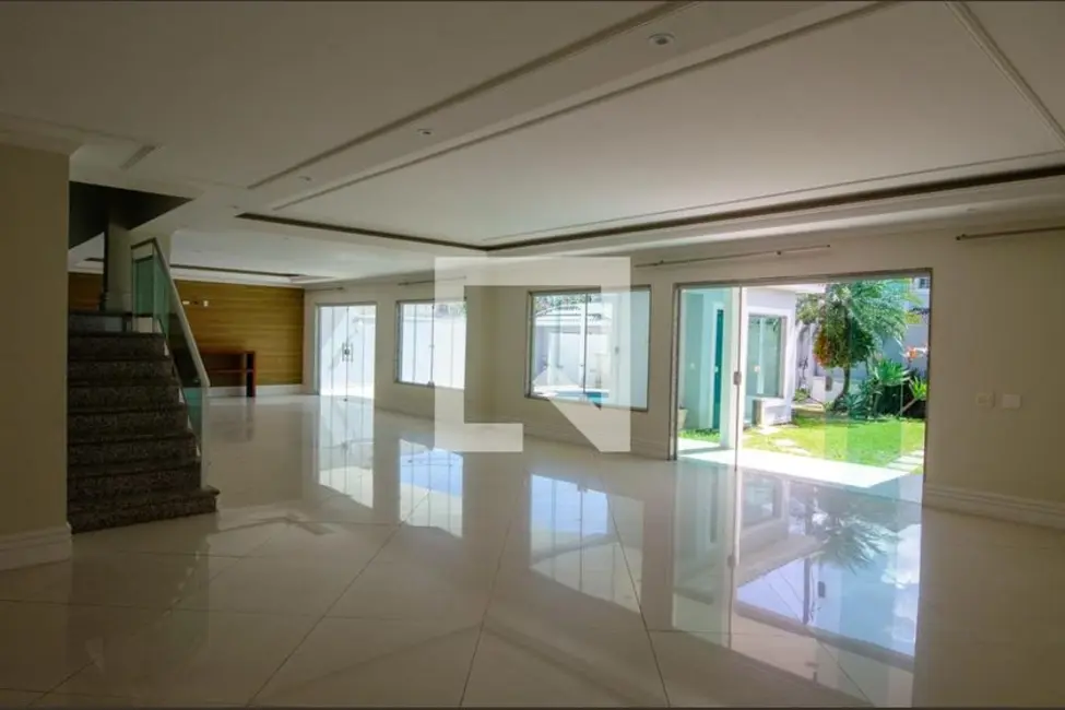 Foto 1 de Casa de Condomínio com 6 quartos à venda, 600m2 em Rio De Janeiro - RJ