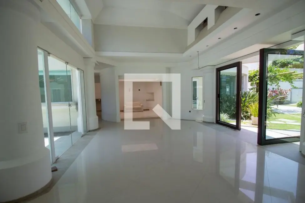 Casa com 6 quartos à venda, 380m2 em Rio De Janeiro - RJ - imagem 5 Foto 5 de Casa com 6 quartos à venda, 380m2 em Rio De Janeiro - RJ