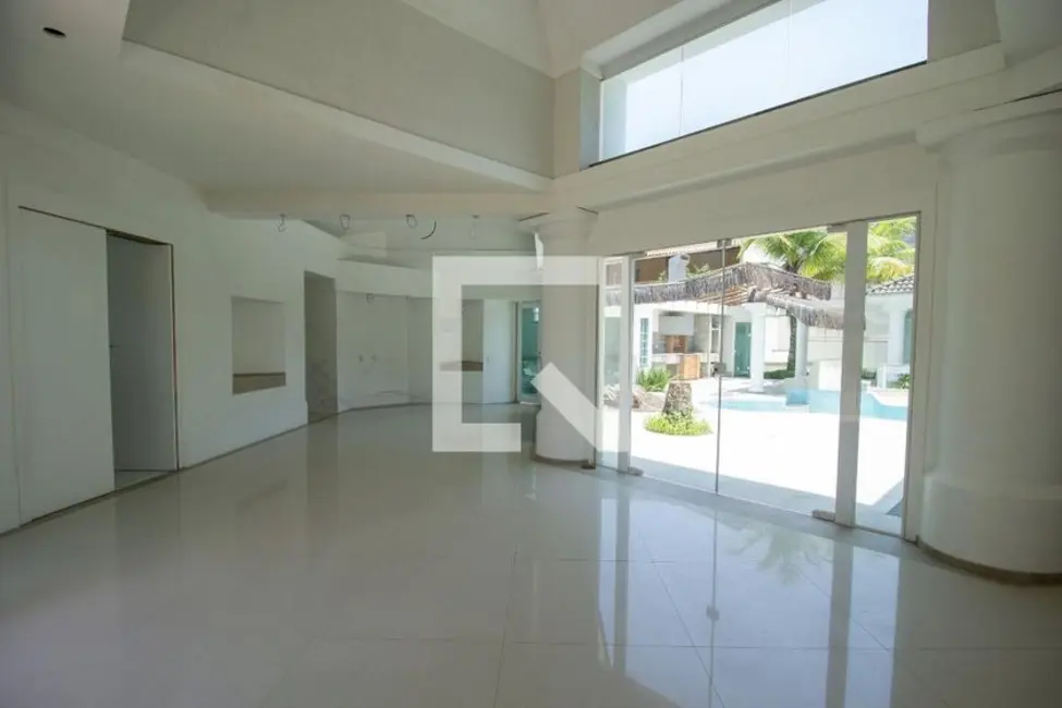 Casa com 6 quartos à venda, 380m2 em Rio De Janeiro - RJ - imagem 1 Foto 1 de Casa com 6 quartos à venda, 380m2 em Rio De Janeiro - RJ