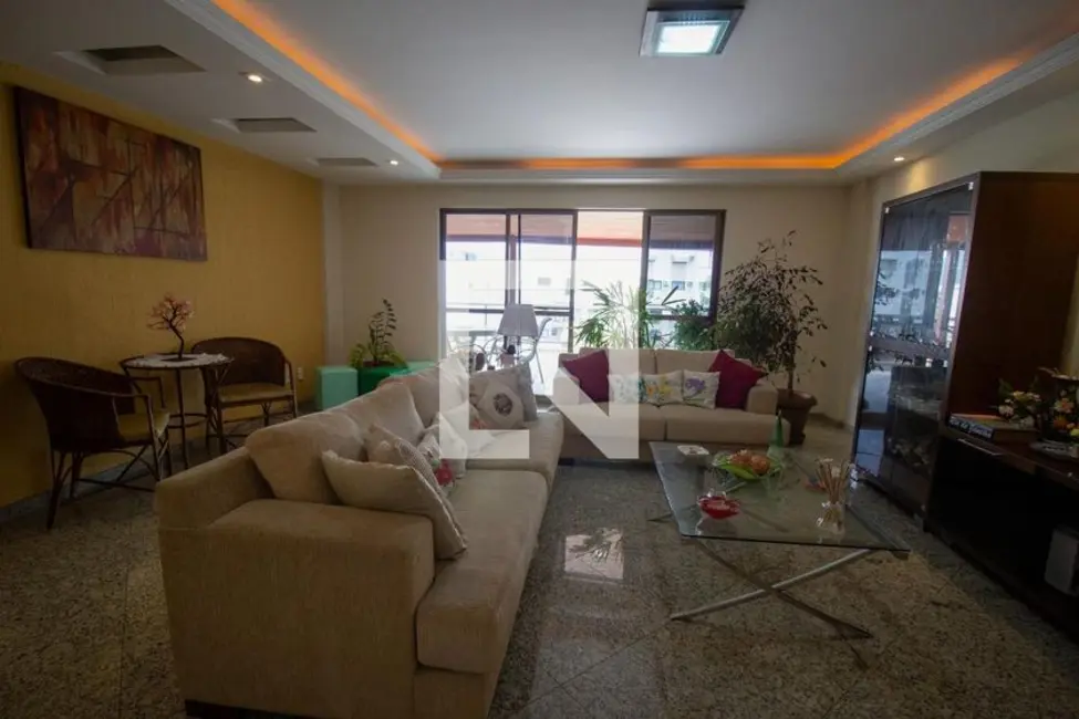 Apartamento com 3 quartos à venda, 300m2 em Rio De Janeiro - RJ - imagem 2 Foto 2 de Apartamento com 3 quartos à venda, 300m2 em Rio De Janeiro - RJ