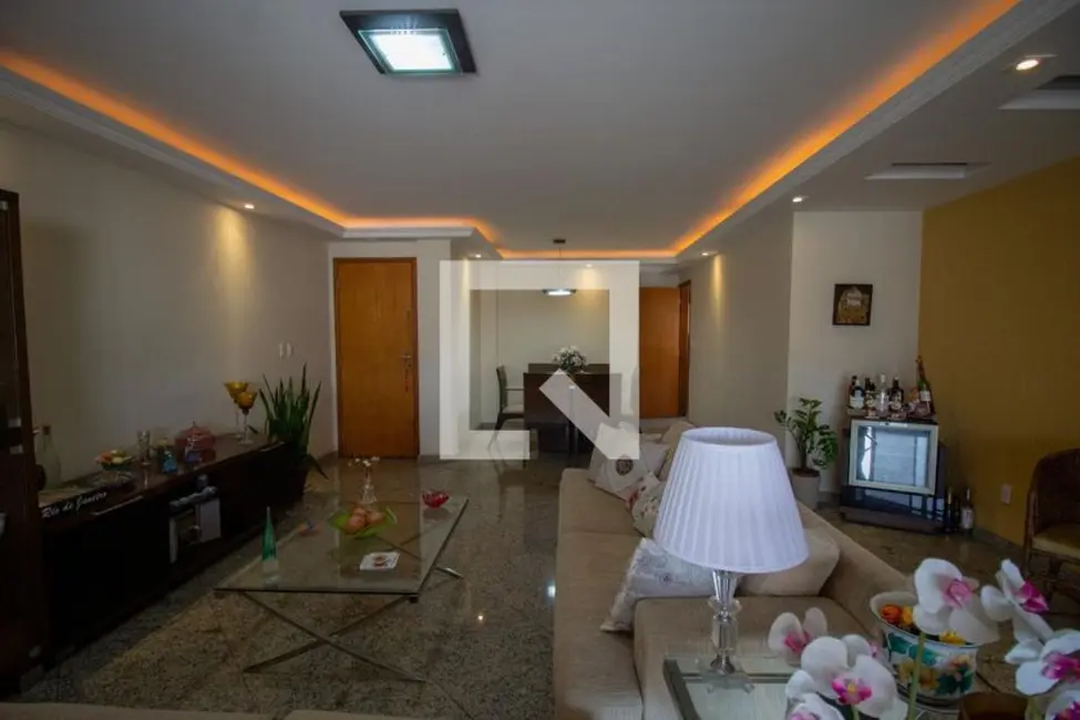 Apartamento com 3 quartos à venda, 300m2 em Rio De Janeiro - RJ - imagem 4 Foto 4 de Apartamento com 3 quartos à venda, 300m2 em Rio De Janeiro - RJ