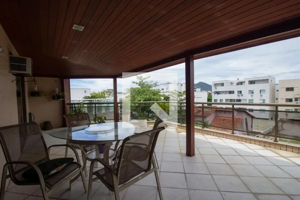 Apartamento com 3 quartos à venda, 300m2 em Rio De Janeiro - RJ - imagem 6 Foto 6 de Apartamento com 3 quartos à venda, 300m2 em Rio De Janeiro - RJ