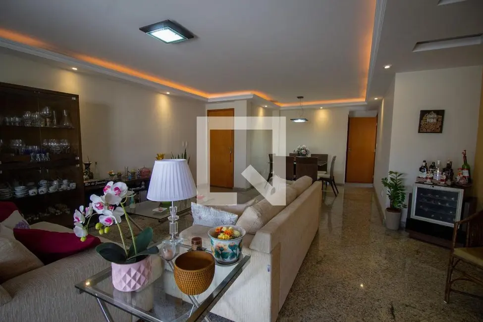 Apartamento com 3 quartos à venda, 300m2 em Rio De Janeiro - RJ - imagem 7 Foto 7 de Apartamento com 3 quartos à venda, 300m2 em Rio De Janeiro - RJ