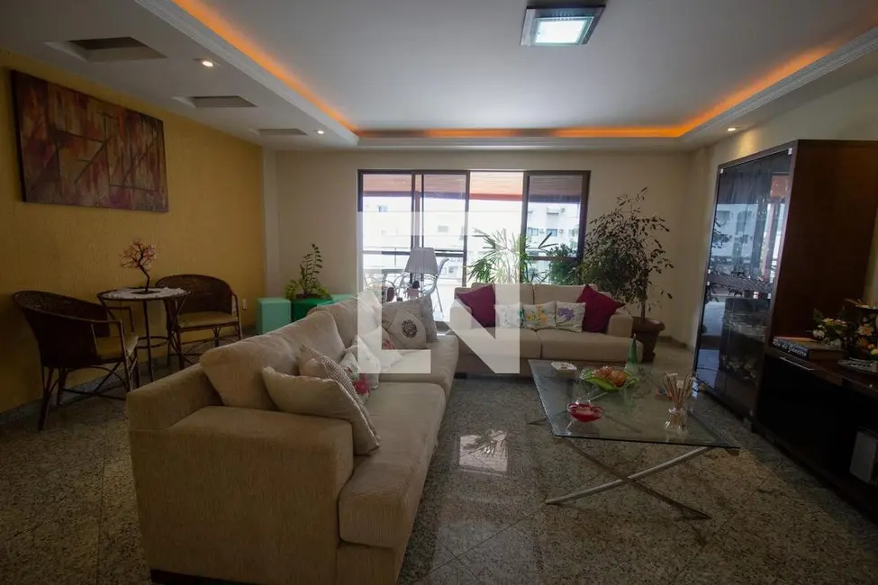 Apartamento com 3 quartos à venda, 300m2 em Rio De Janeiro - RJ - imagem 5 Foto 5 de Apartamento com 3 quartos à venda, 300m2 em Rio De Janeiro - RJ