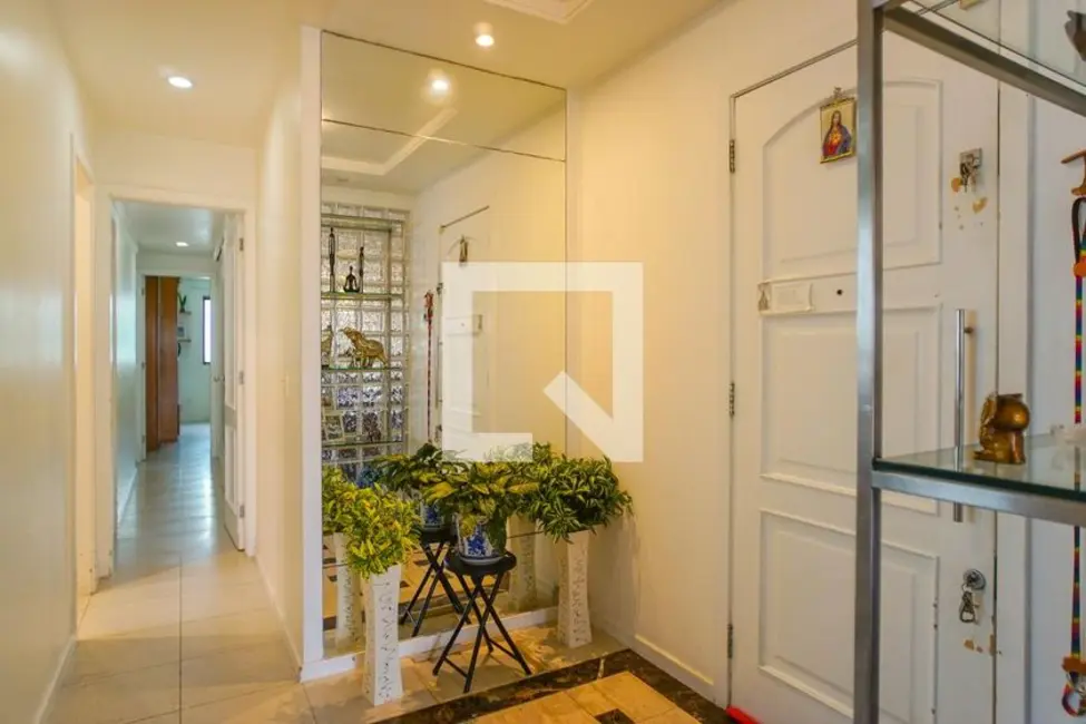 Apartamento com 3 quartos à venda, 190m2 em Rio De Janeiro - RJ - imagem 6 Foto 6 de Apartamento com 3 quartos à venda, 190m2 em Rio De Janeiro - RJ