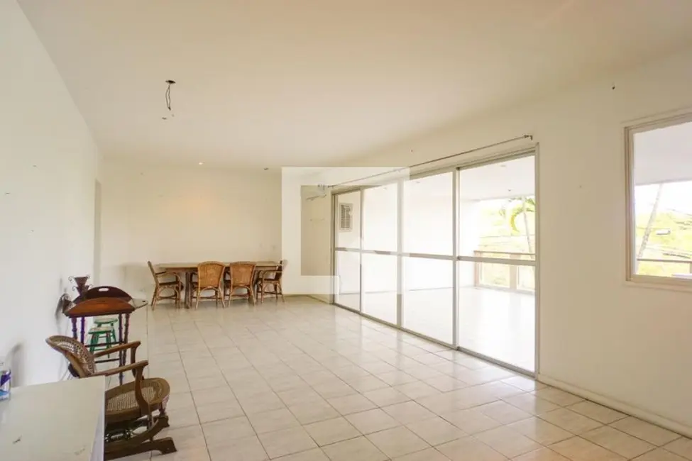 Apartamento com 4 quartos à venda, 227m2 em Rio De Janeiro - RJ - imagem 1 Foto 1 de Apartamento com 4 quartos à venda, 227m2 em Rio De Janeiro - RJ