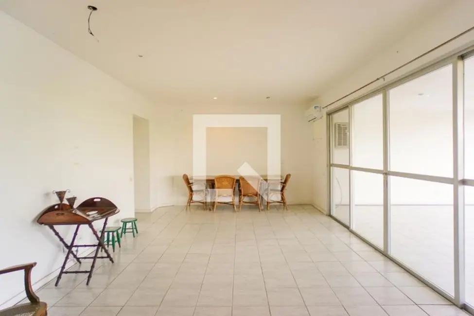Apartamento com 4 quartos à venda, 227m2 em Rio De Janeiro - RJ - imagem 2 Foto 2 de Apartamento com 4 quartos à venda, 227m2 em Rio De Janeiro - RJ
