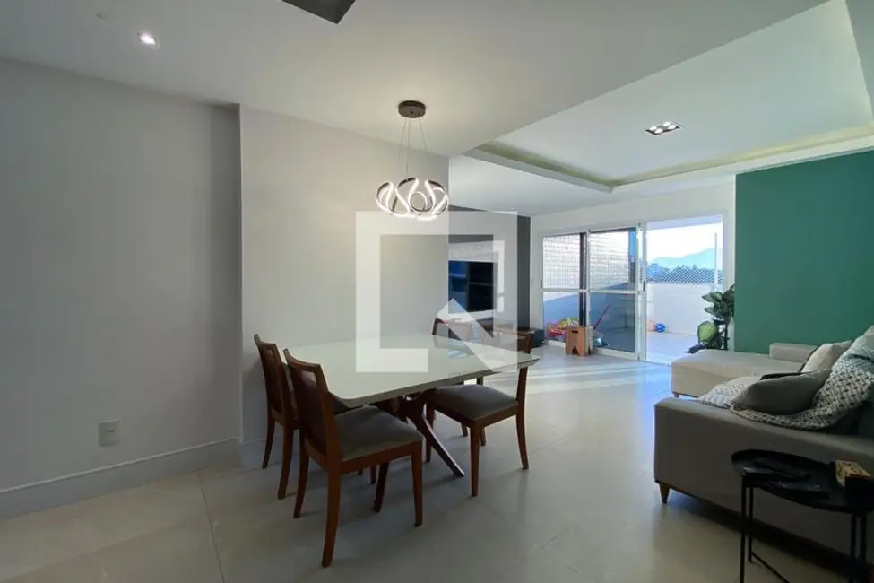 Apartamento com 3 quartos à venda, 215m2 em Rio De Janeiro - RJ - imagem 3 Foto 3 de Apartamento com 3 quartos à venda, 215m2 em Rio De Janeiro - RJ