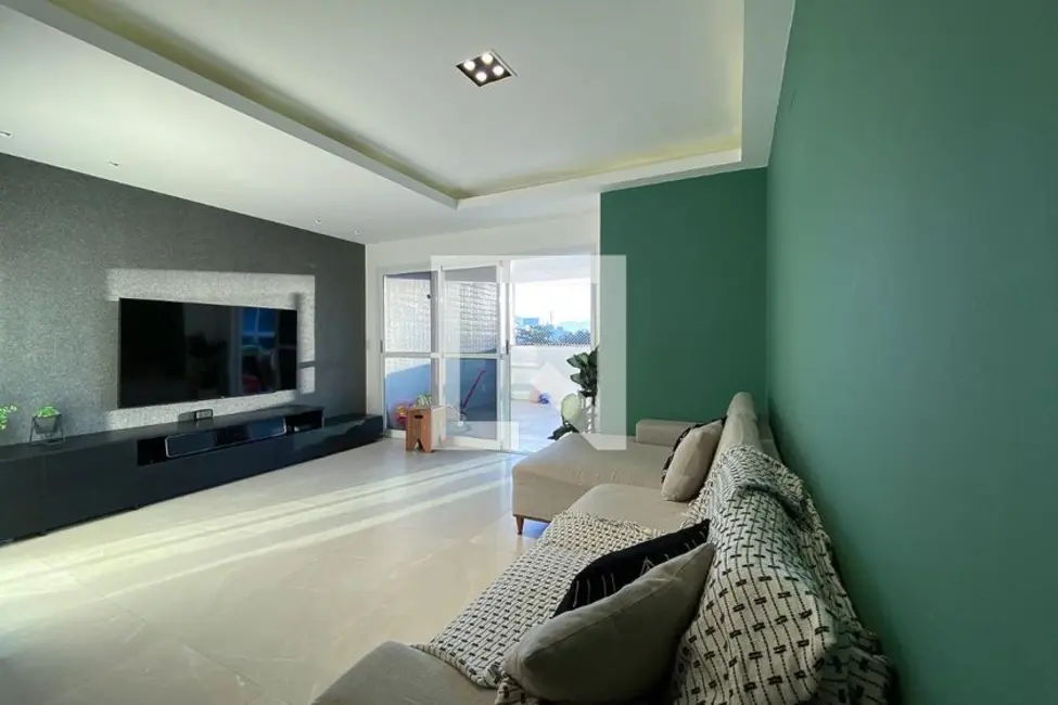 Apartamento com 3 quartos à venda, 215m2 em Rio De Janeiro - RJ - imagem 2 Foto 2 de Apartamento com 3 quartos à venda, 215m2 em Rio De Janeiro - RJ