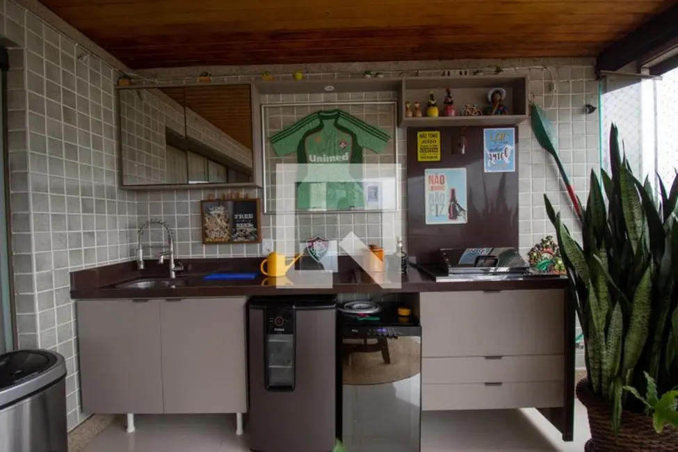 Apartamento com 3 quartos à venda, 189m2 em Rio De Janeiro - RJ - imagem 8 Foto 8 de Apartamento com 3 quartos à venda, 189m2 em Rio De Janeiro - RJ