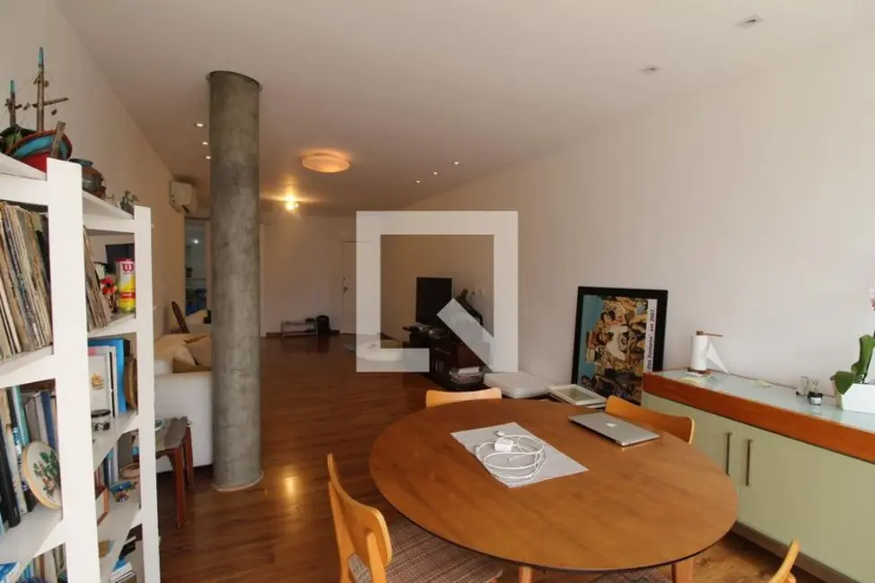 Apartamento com 3 quartos à venda, 270m2 em Rio De Janeiro - RJ - imagem 4 Foto 4 de Apartamento com 3 quartos à venda, 270m2 em Rio De Janeiro - RJ
