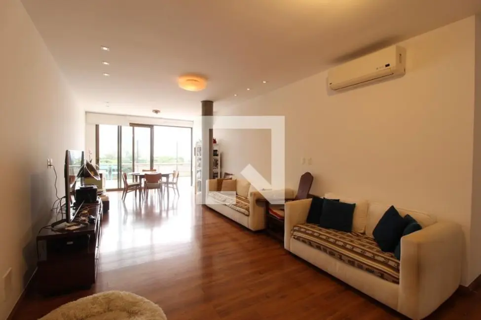 Apartamento com 3 quartos à venda, 270m2 em Rio De Janeiro - RJ - imagem 2 Foto 2 de Apartamento com 3 quartos à venda, 270m2 em Rio De Janeiro - RJ