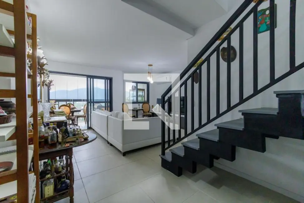 Apartamento com 4 quartos à venda, 165m2 em Rio De Janeiro - RJ - imagem 1 Foto 1 de Apartamento com 4 quartos à venda, 165m2 em Rio De Janeiro - RJ