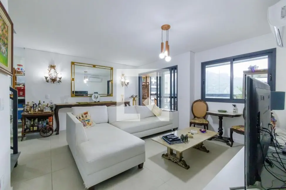 Apartamento com 4 quartos à venda, 165m2 em Rio De Janeiro - RJ - imagem 2 Foto 2 de Apartamento com 4 quartos à venda, 165m2 em Rio De Janeiro - RJ