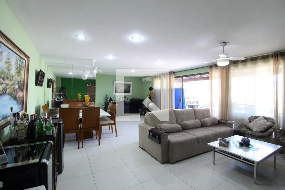 Apartamento com 3 quartos à venda, 200m2 em Rio De Janeiro - RJ - imagem 6 Foto 6 de Apartamento com 3 quartos à venda, 200m2 em Rio De Janeiro - RJ