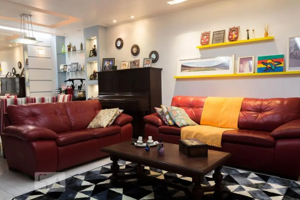 Foto 2 de Casa com 4 quartos à venda, 200m2 em Rio De Janeiro - RJ