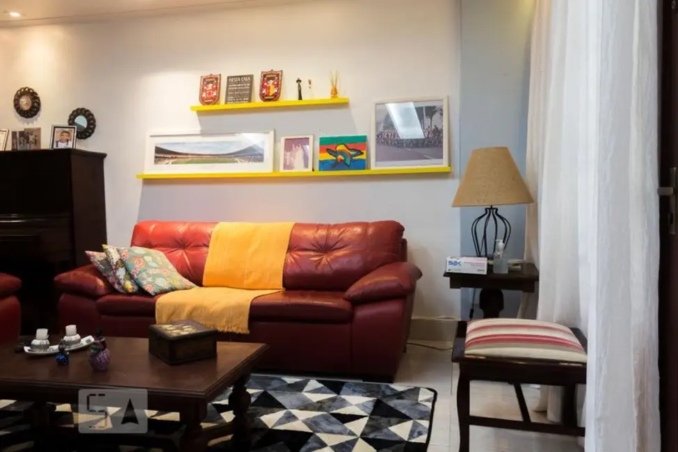 Foto 1 de Casa com 4 quartos à venda, 200m2 em Rio De Janeiro - RJ