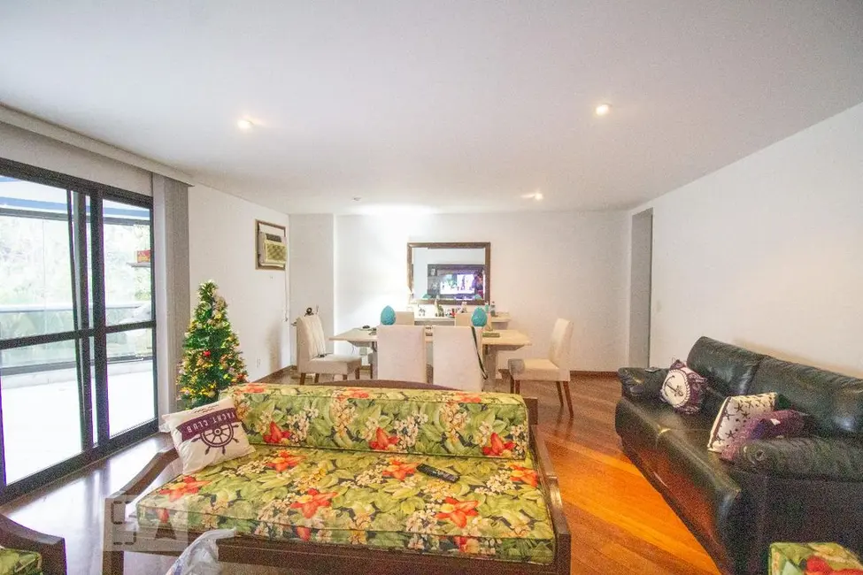 Apartamento com 4 quartos à venda, 180m2 em Rio De Janeiro - RJ - imagem 4 Foto 4 de Apartamento com 4 quartos à venda, 180m2 em Rio De Janeiro - RJ