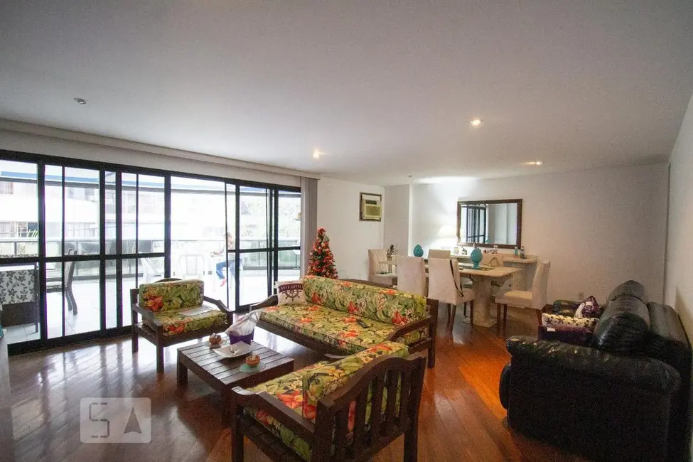 Apartamento com 4 quartos à venda, 180m2 em Rio De Janeiro - RJ - imagem 2 Foto 2 de Apartamento com 4 quartos à venda, 180m2 em Rio De Janeiro - RJ