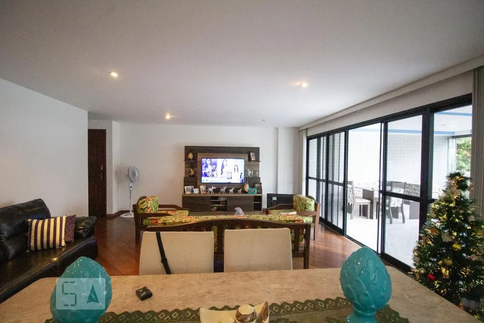 Apartamento com 4 quartos à venda, 180m2 em Rio De Janeiro - RJ - imagem 8 Foto 8 de Apartamento com 4 quartos à venda, 180m2 em Rio De Janeiro - RJ