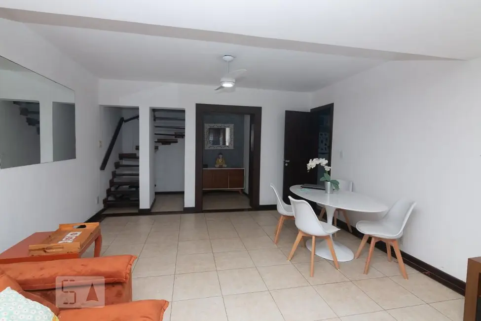 Casa com 4 quartos à venda, 258m2 em Barra da Tijuca, Rio De Janeiro - RJ - imagem 5 Foto 5 de Casa com 4 quartos à venda, 258m2 em Barra da Tijuca, Rio De Janeiro - RJ