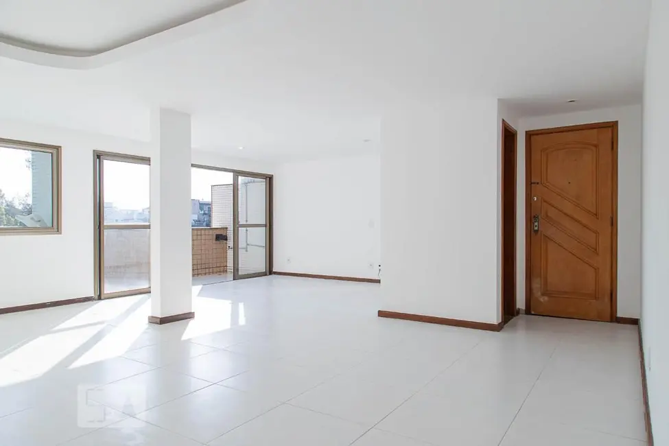 Apartamento com 2 quartos à venda, 200m2 em Rio De Janeiro - RJ - imagem 2 Foto 2 de Apartamento com 2 quartos à venda, 200m2 em Rio De Janeiro - RJ
