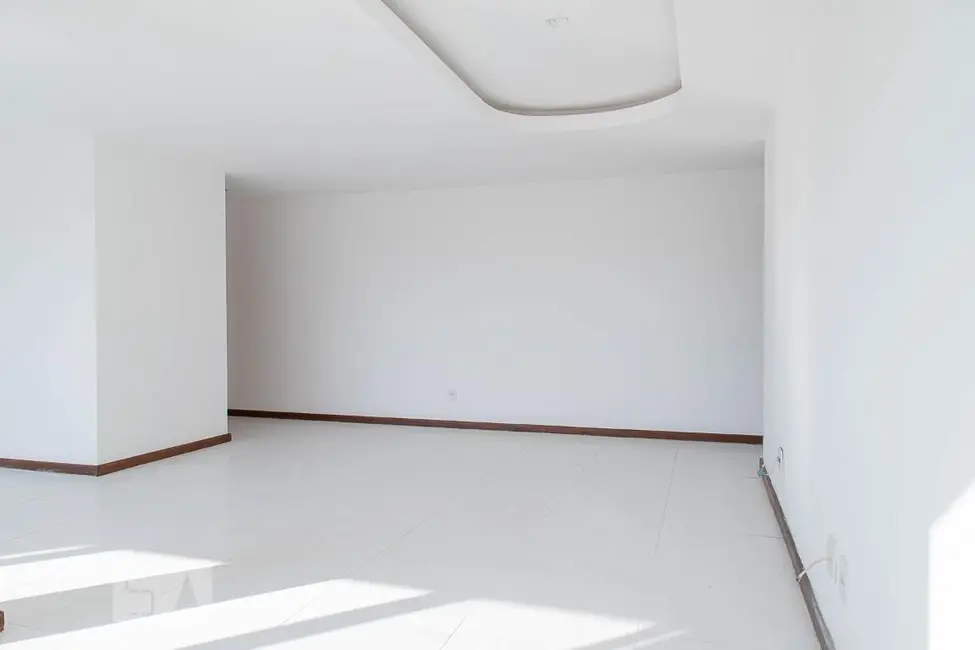 Apartamento com 2 quartos à venda, 200m2 em Rio De Janeiro - RJ - imagem 5 Foto 5 de Apartamento com 2 quartos à venda, 200m2 em Rio De Janeiro - RJ