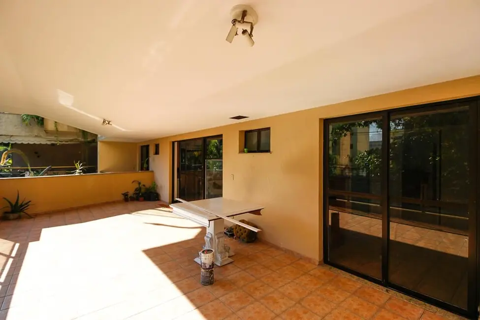 Apartamento com 4 quartos à venda, 185m2 em Rio De Janeiro - RJ - imagem 7 Foto 7 de Apartamento com 4 quartos à venda, 185m2 em Rio De Janeiro - RJ