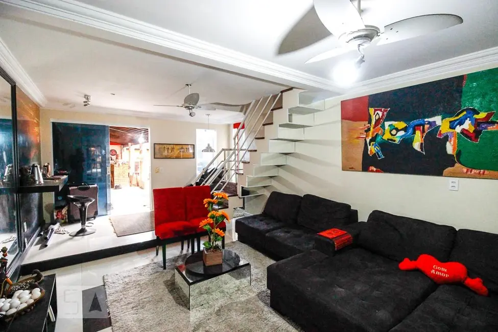 Casa com 5 quartos à venda, 300m2 em Rio De Janeiro - RJ - imagem 3 Foto 3 de Casa com 5 quartos à venda, 300m2 em Rio De Janeiro - RJ