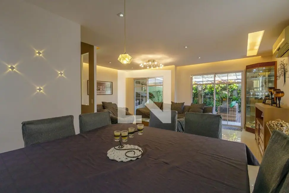 Casa com 4 quartos à venda, 213m2 em Rio De Janeiro - RJ - imagem 6 Foto 6 de Casa com 4 quartos à venda, 213m2 em Rio De Janeiro - RJ