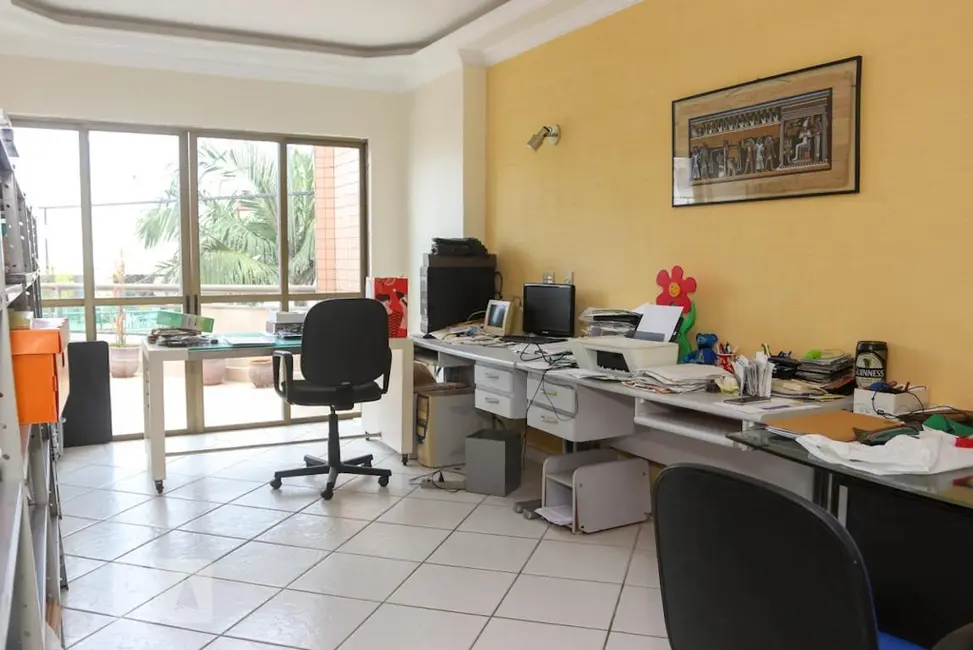 Apartamento com 4 quartos à venda, 212m2 em Rio De Janeiro - RJ - imagem 5 Foto 5 de Apartamento com 4 quartos à venda, 212m2 em Rio De Janeiro - RJ