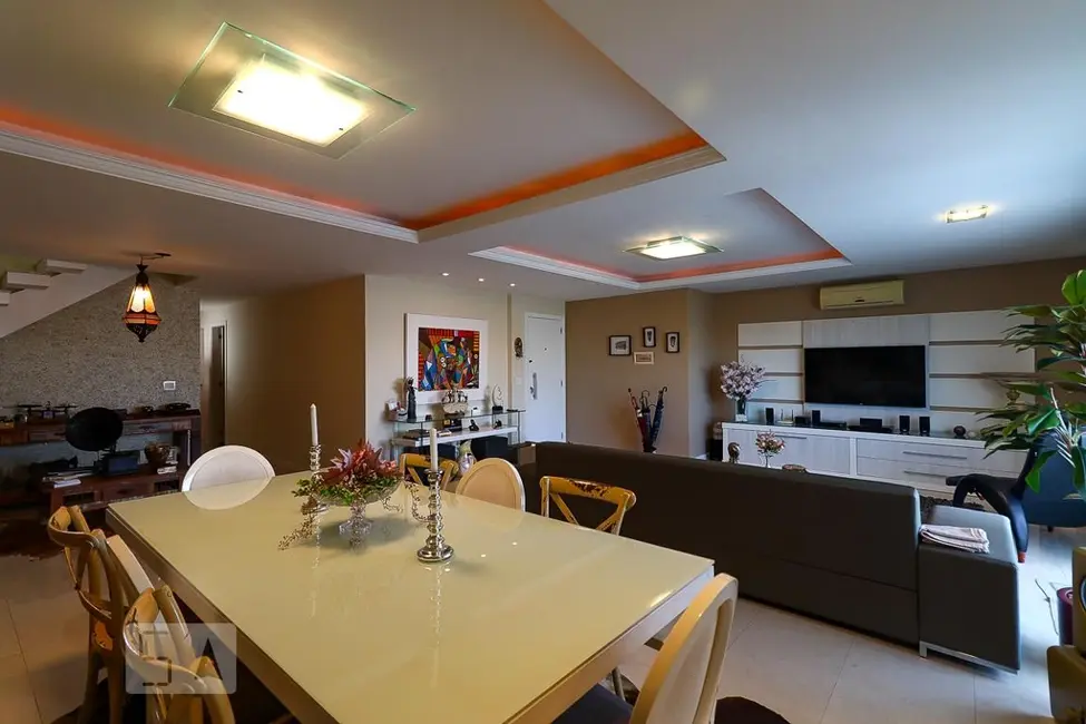 Apartamento com 3 quartos à venda, 300m2 em Rio De Janeiro - RJ - imagem 3 Foto 3 de Apartamento com 3 quartos à venda, 300m2 em Rio De Janeiro - RJ